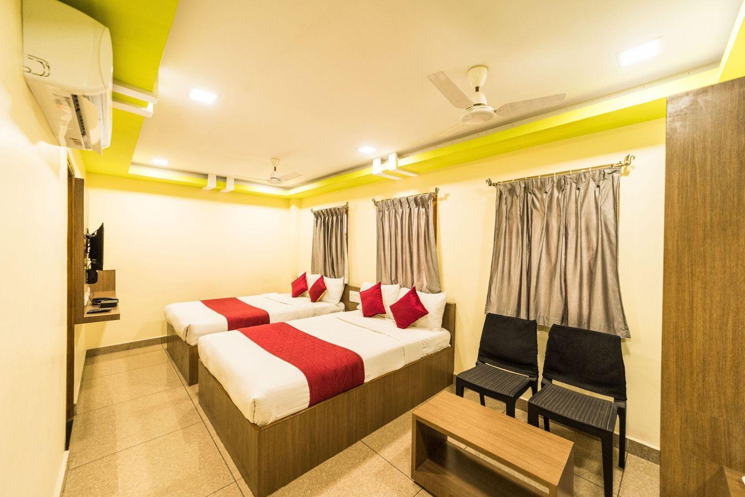 Sau Residency Hotel Kanchipuram Buitenkant foto