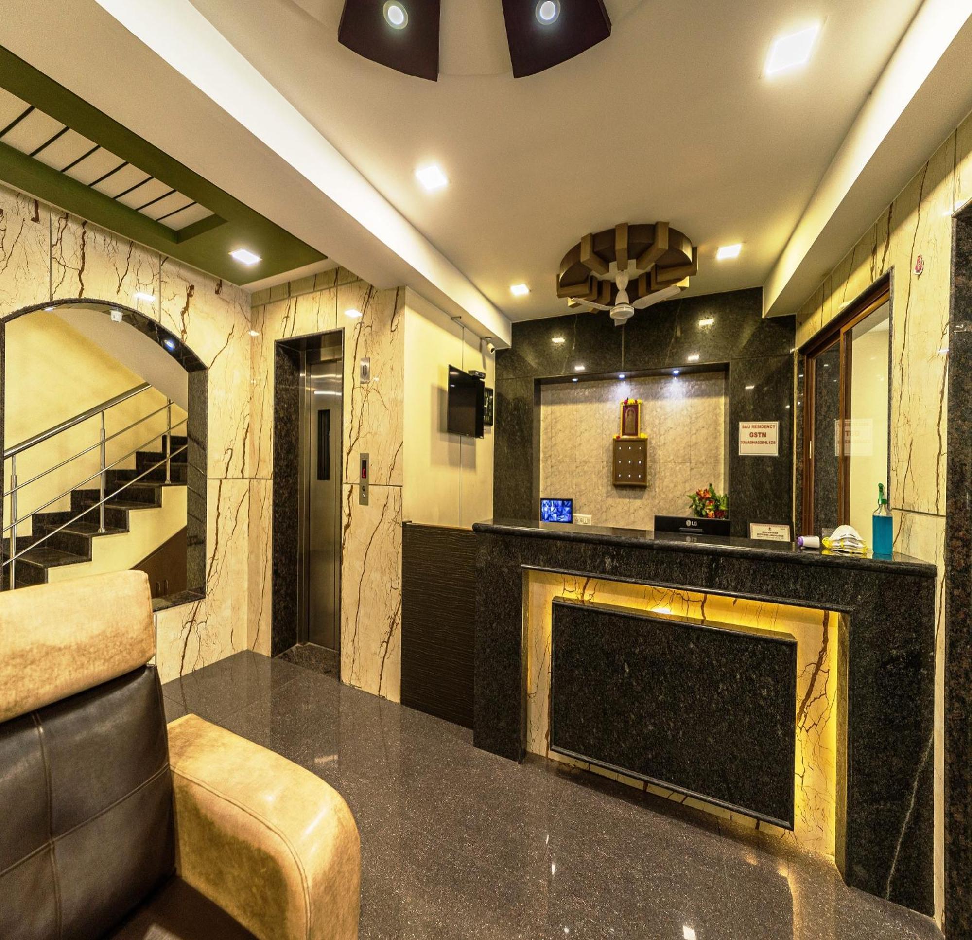 Sau Residency Hotel Kanchipuram Buitenkant foto
