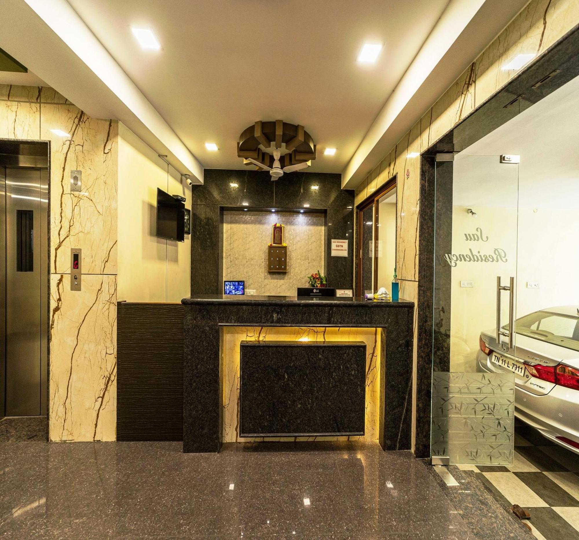 Sau Residency Hotel Kanchipuram Buitenkant foto